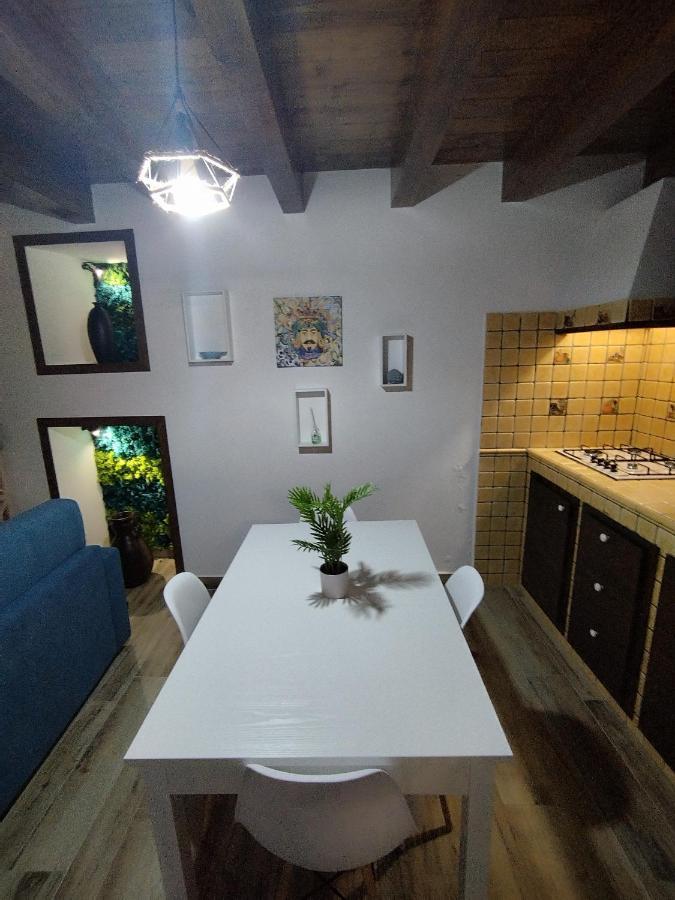 Ecce Homo Apartment Carini Exterior photo